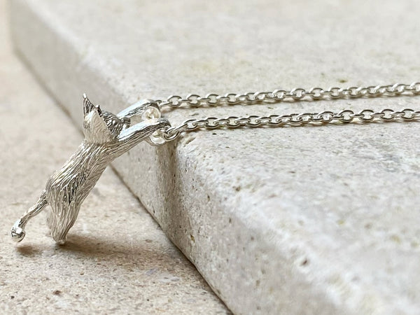 Sterling silver hanging cat necklace 
