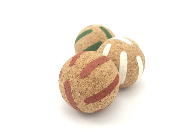 Cat cork ball toys in a festive Christmas design. Perfect for cat and kitten Christmas presents.