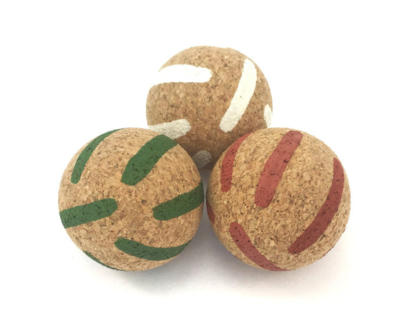 Cork Christmas cat ball toys in a festive design. Fun, interactive and eco friendly Christmas cat toys.